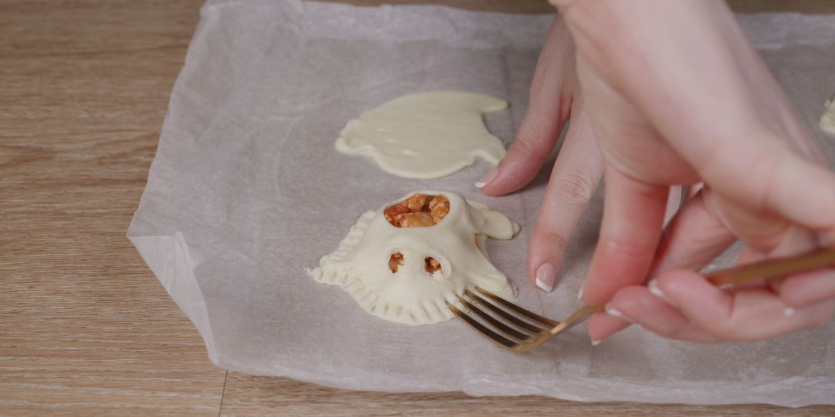 Sellar empanadillas para Empanadillas fantasma rellenas de carne